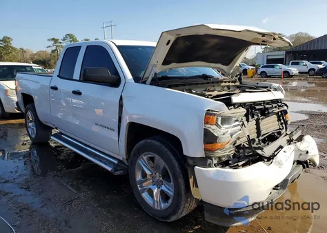 2017 Chevrolet Silverado C1500 Custom z USA, uszkodzony, nr VIN 1GCRCPECXHZ331802